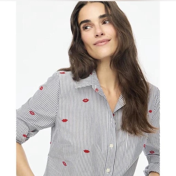 J. Crew Woman’s Striped Classic Boy Shirt in Embroidered Kisses Size Large NWT - Picture 1 of 12